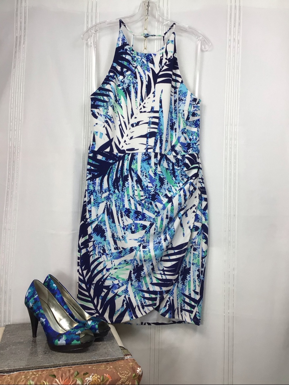 Premier Amour Palm-Print Halter Sheath Dress in Navy, Teal & White Sz.14